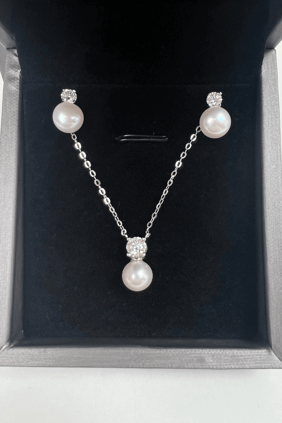 1# BEST Diamond Pearl Necklace, Earrings Jewelry Bundle Set Gift for Women | #1 Best Most Top Trendy Trending Pearl Diamond Necklace, Earrings Jewelry Gift for Women, Mother, Wife, Daughter, Ladies | MASON New York