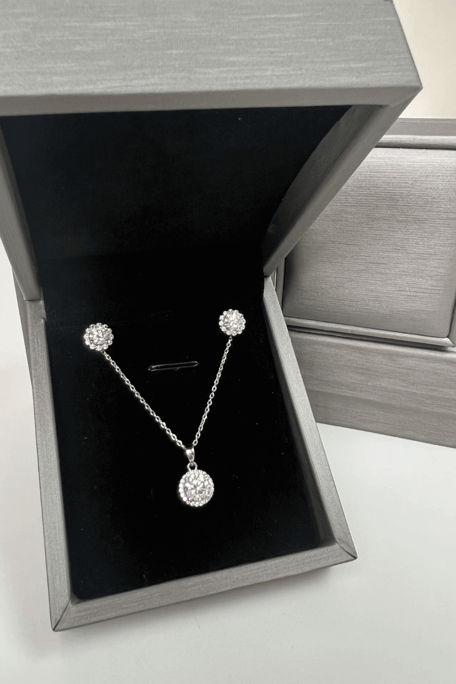 Best Diamond Jewelry Bundle Set Gift | Best Floral Diamond Necklace, Earrings Jewelry Gift for Women, Mother, Wife, Daughter | MASON New York
