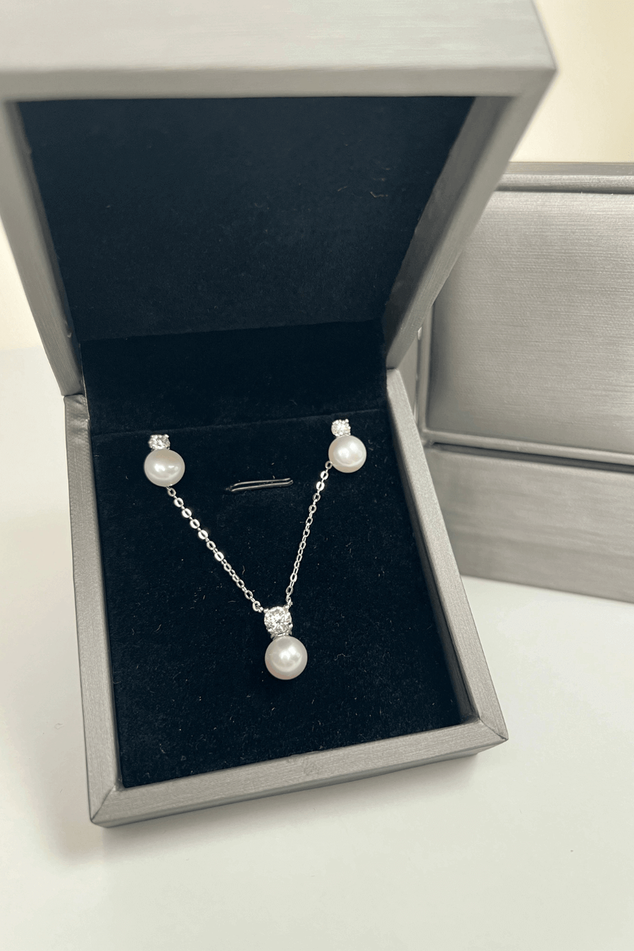 Best Diamond Jewelry Bundle Set Gift | Best Pearl Diamond Necklace, Earrings Jewelry Gift for Women, Mother, Wife, Daughter | MASON New York