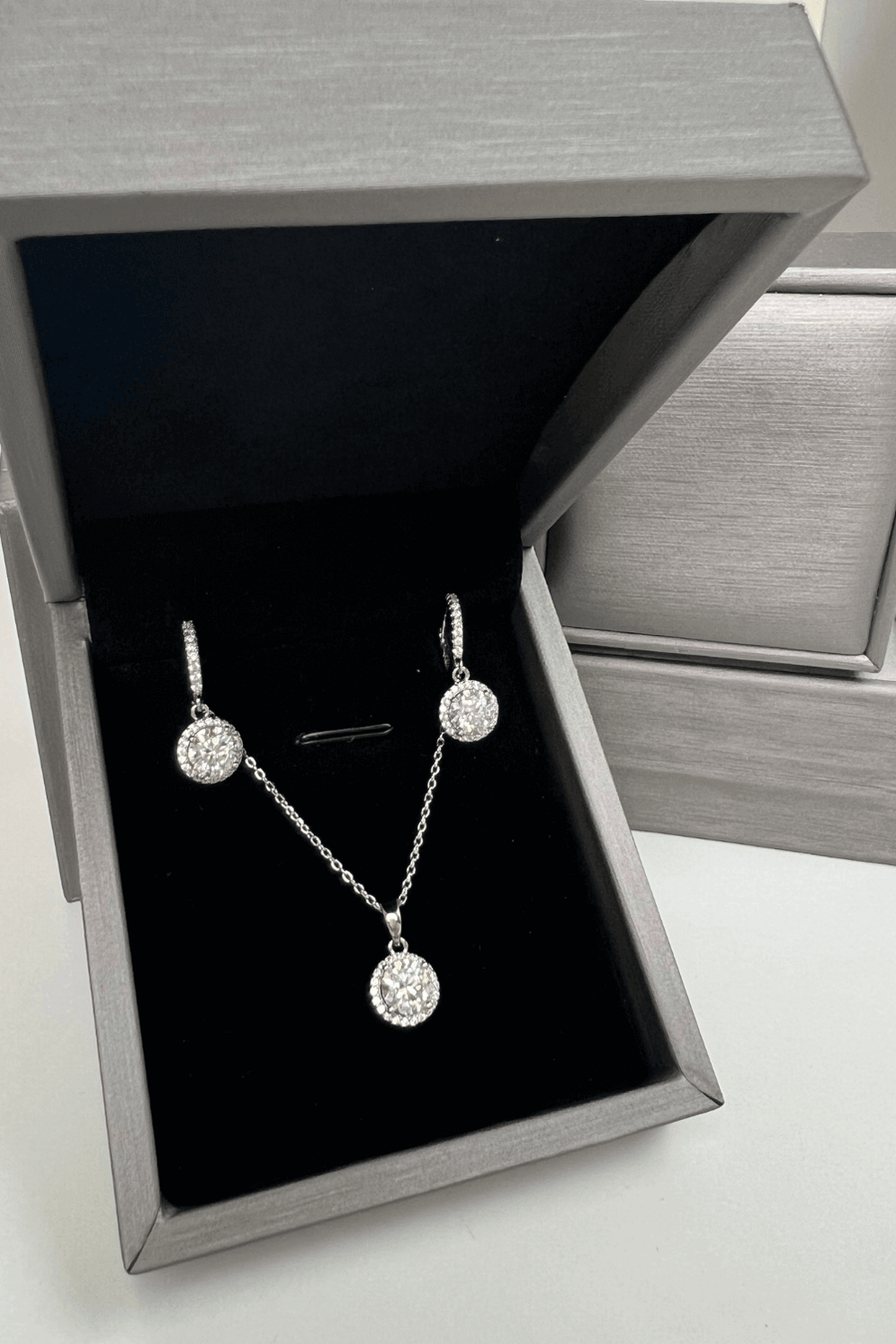 Best Diamond Jewelry Set Gift Trends for Women | BEST Diamond Jewelry Bundle Set Gift | Best Trending Round Diamond Necklace, Earrings for Wedding Party Holiday Jewelry Gift for Women, Mother, Wife, Daughter | MASON New York