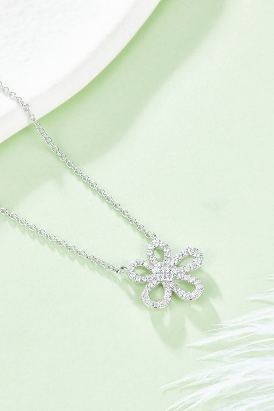 Best Diamond Necklace Jewelry Gifts for Women | 1.8 Carat Diamond Flower Pendant Necklace | MASON New York