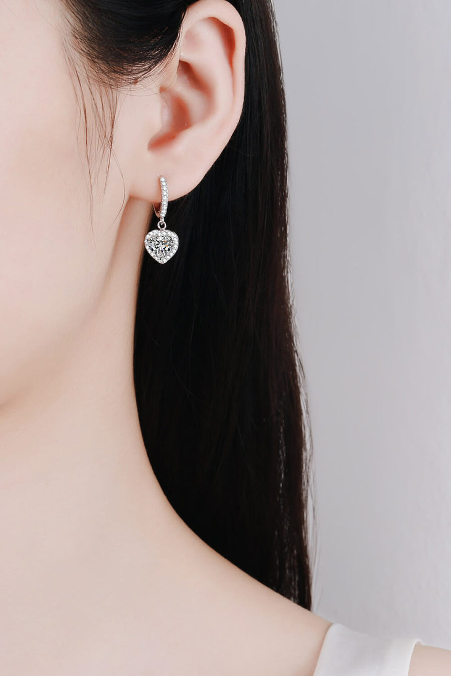 Best Diamond Earrings Jewelry Gifts for Women | 2 Carat Heart Diamond Drop Earrings | MASON New York