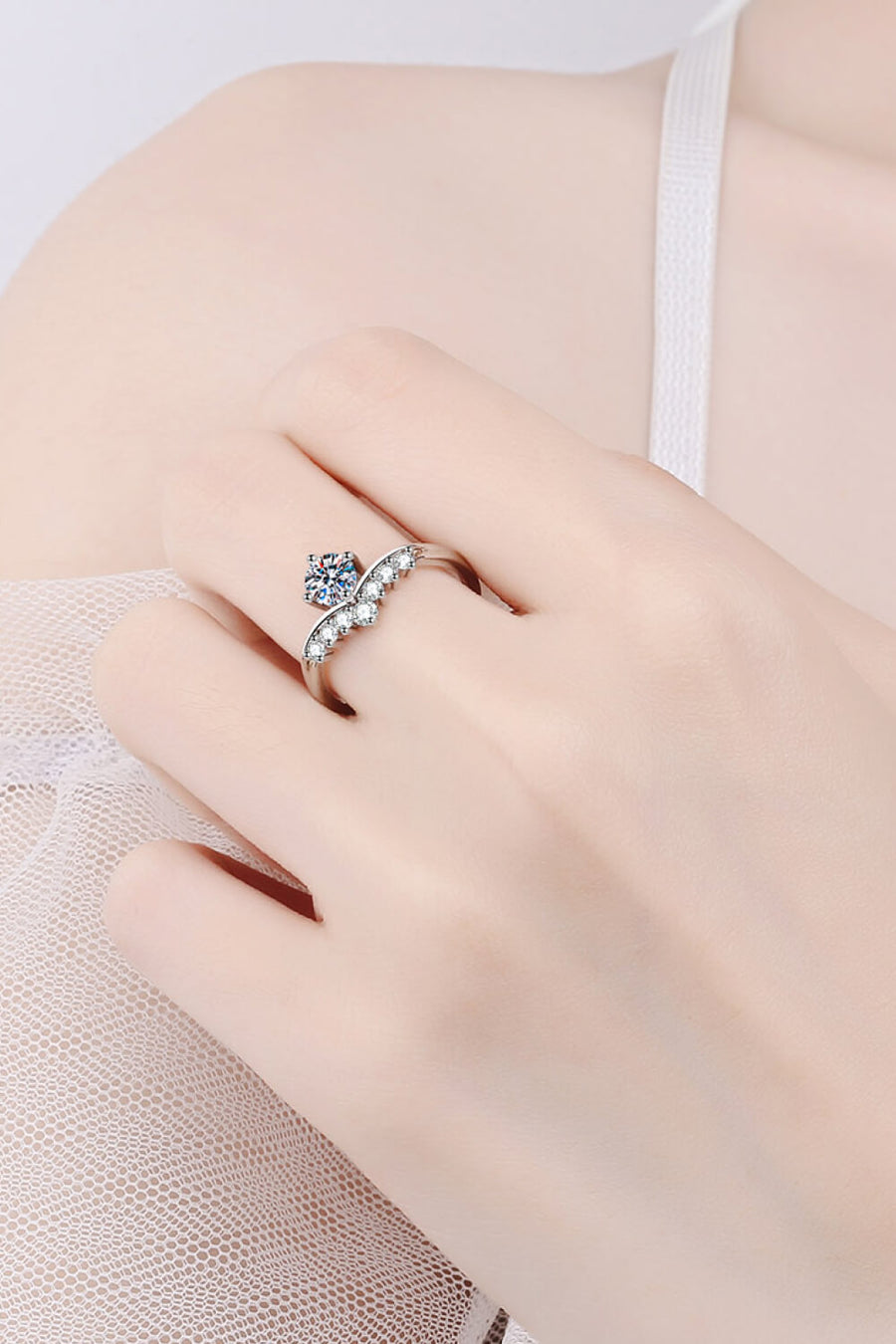 Best Diamond Ring Jewelry Gifts for Women | 1 Carat Round Diamond Crown Ring | MASON New York