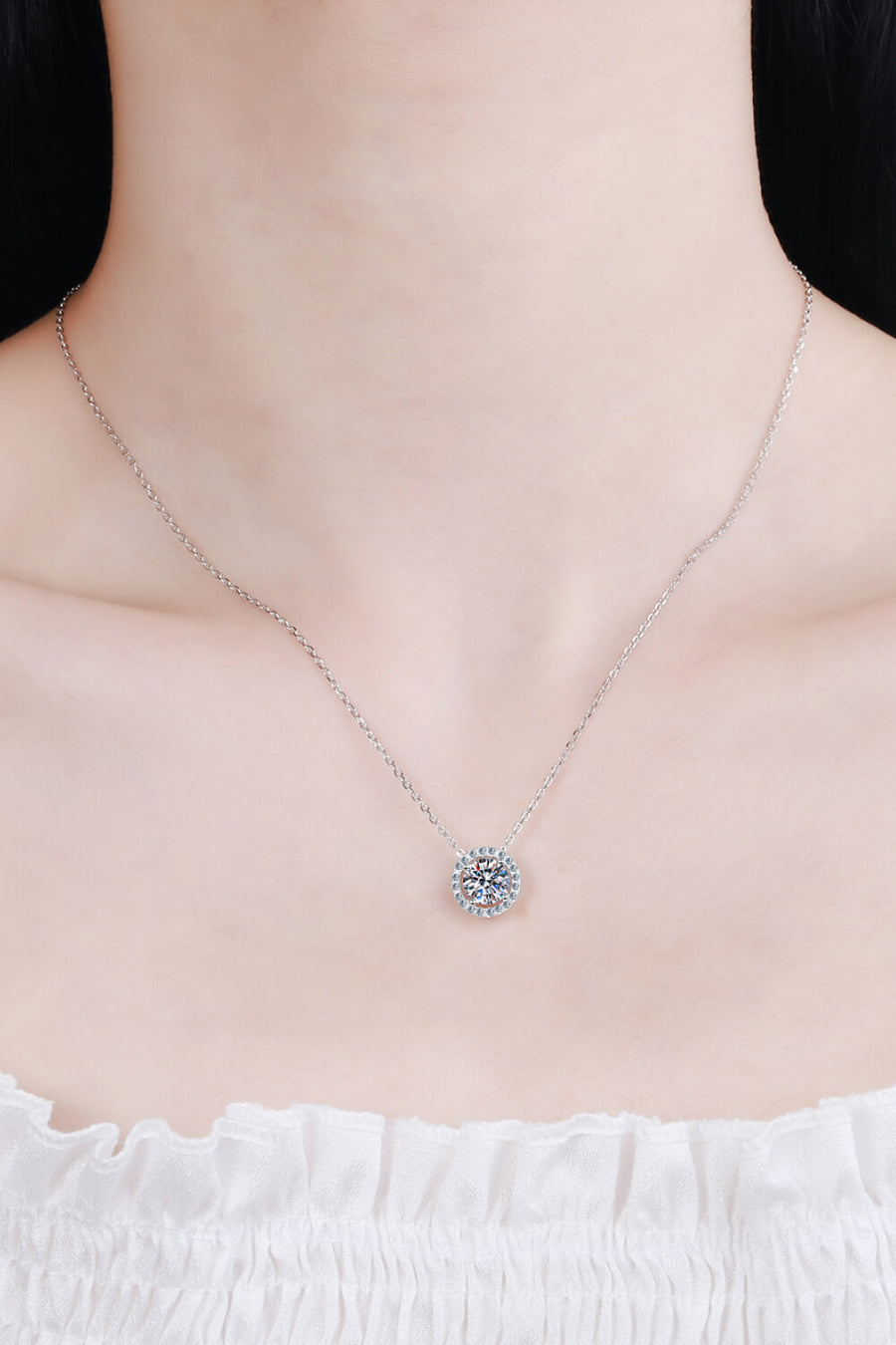 Best Diamond Circle Pendant Necklace Gift Trends for Women | BEST Diamond Necklace Jewelry Gifts for Women | #1 Best Most Top Trendy Trending 1 Carat Round Diamond Pendant Chain Necklace for Wedding Party Holiday Jewelry Gift for Women, Ladies | MASON New York