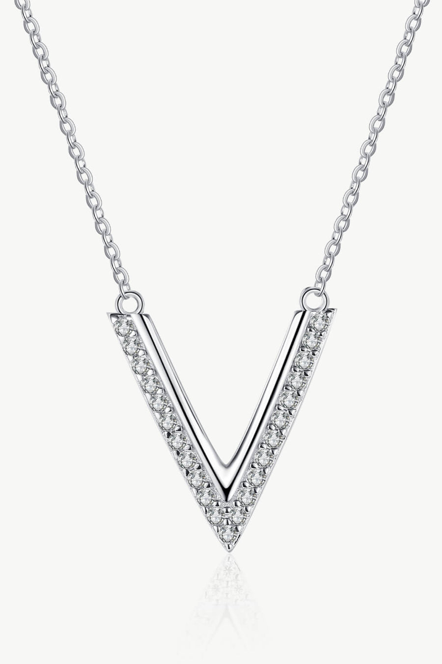 Best Diamond Pendant Necklace Gift Trends for Women | BEST Diamond Pendant Necklace Jewelry Gifts for Women | #1 Best Most Top Trendy Trending 0.19 Carat Diamond V Letter Pendant Necklace for Wedding, Party, Holiday Jewelry Gift for Women | MASON New York