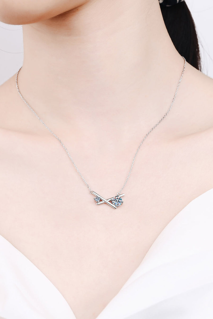Best Diamond Necklace Jewelry Gifts for Women | 1.15 Carat Diamond Crisscross Pendant Necklace | MASON New York
