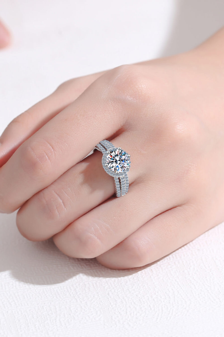 Best Diamond Ring Jewelry Gifts for Women | 2 Carat Round Diamond Ring | MASON New York
